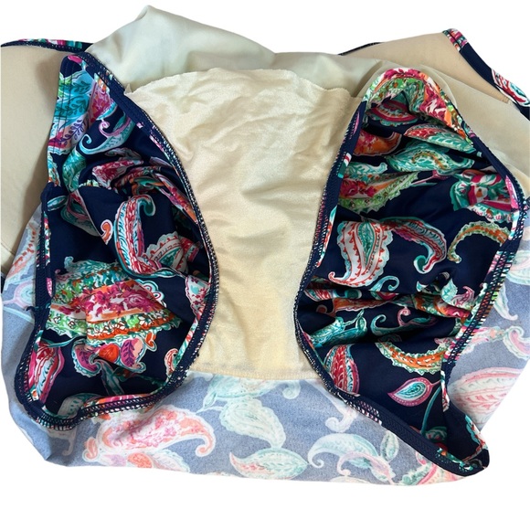 Miraclesuit Amici V-neck One Piece Swimsuit - Picture 8 of 11